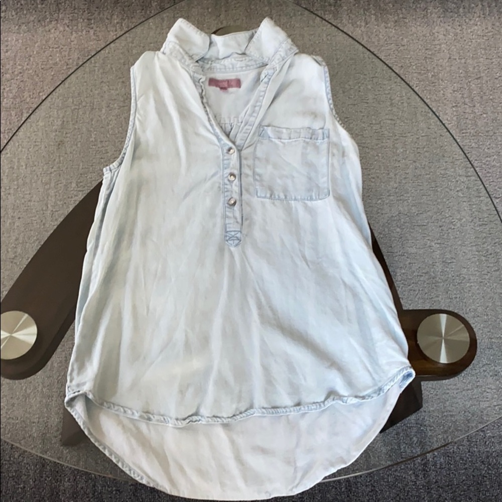 Women’s Sleeveless Top